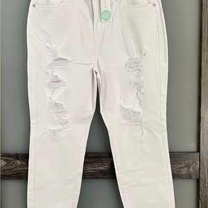 Judy Blue White Distressed Ankle Jeans
